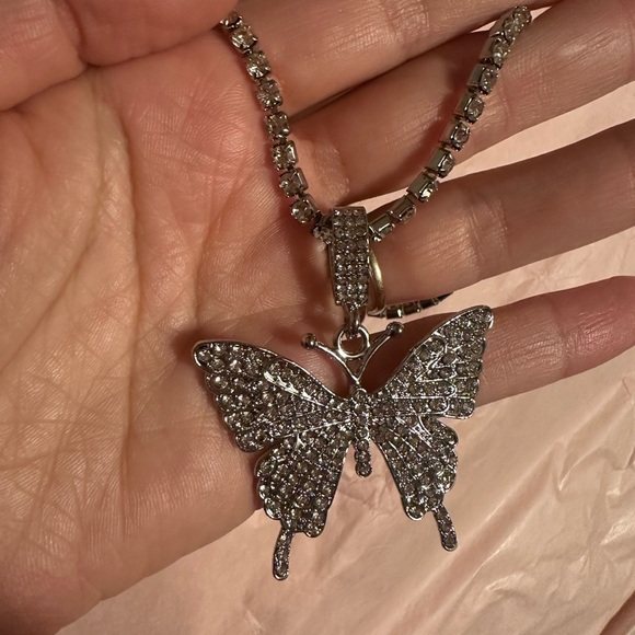 Big Butterfly Tennis Necklace - Picture 5 of 5
